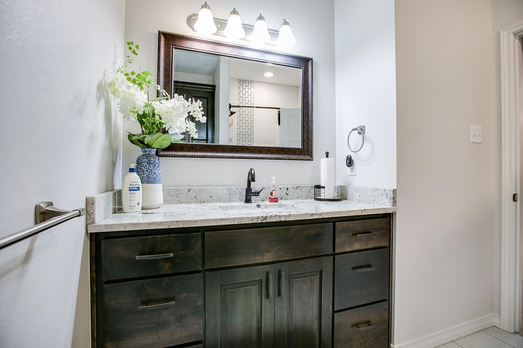 Image 22 of property listing at 1950 Colonial Drive, San Angelo, TX 76904