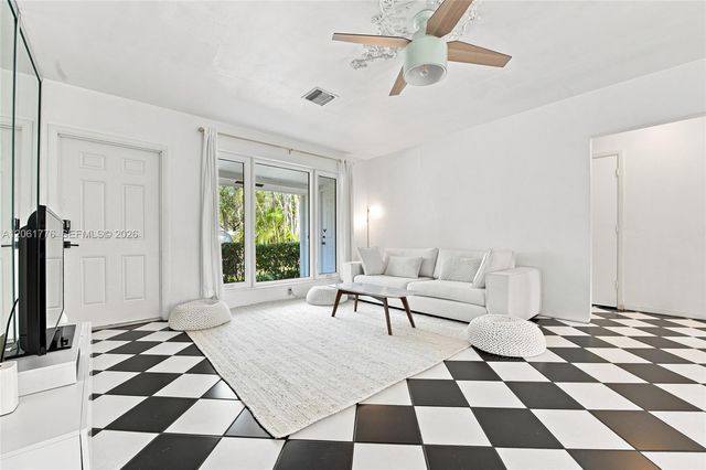 3497 NE 20th Avenue, Oakland Park, FL 33306