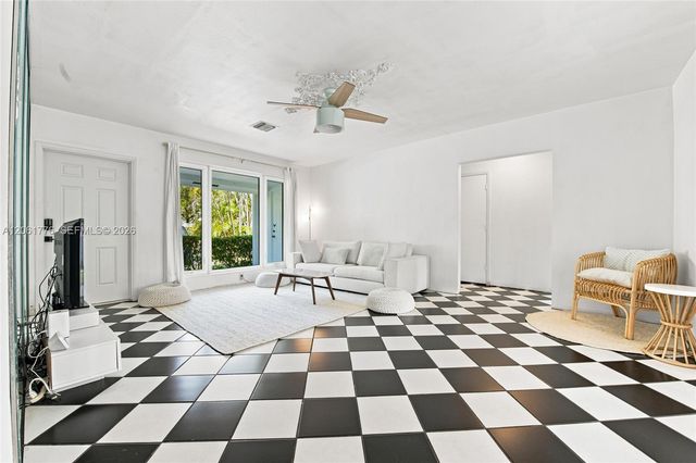 3497 NE 20th Avenue, Oakland Park, FL 33306
