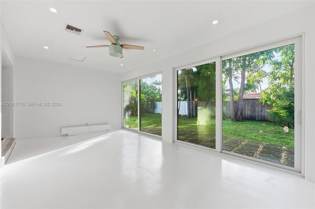 3497 NE 20th Avenue, Oakland Park, FL 33306