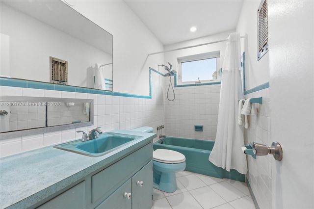 3497 NE 20th Avenue, Oakland Park, FL 33306