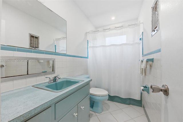 3497 NE 20th Avenue, Oakland Park, FL 33306