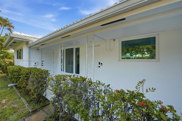 3497 NE 20th Avenue, Oakland Park, FL 33306