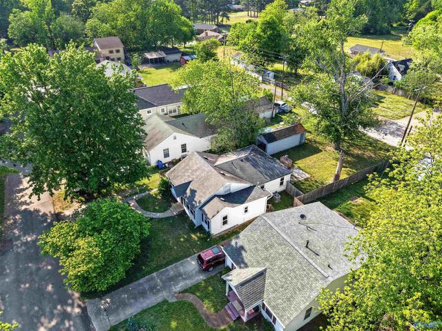 814 1st Avenue, Athens, AL 35611