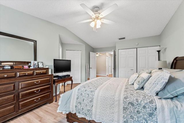 6757 Via Regina 3, Boca Raton, FL 33433