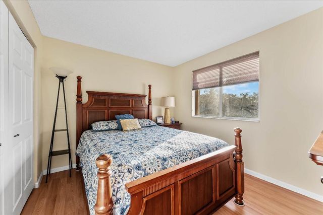 6757 Via Regina 3, Boca Raton, FL 33433