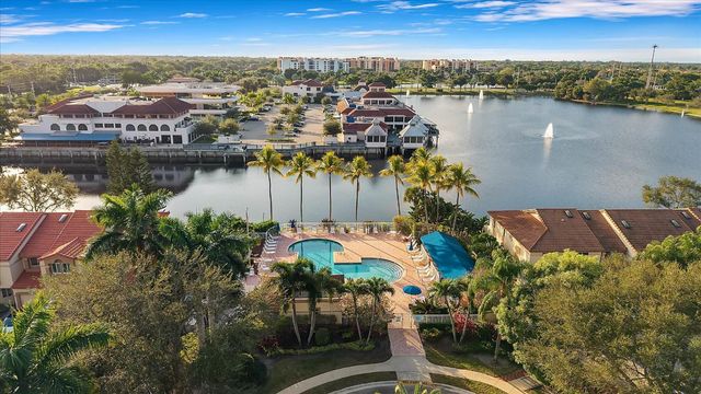 6757 Via Regina 3, Boca Raton, FL 33433