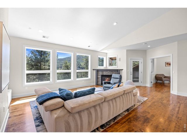 738 Wagonwheel Gap Rd, Boulder, CO 80302