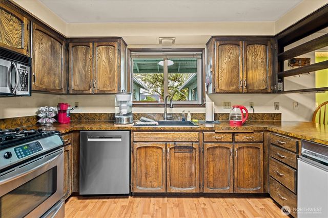 9505 NW 21st Avenue, Vancouver, WA 98665