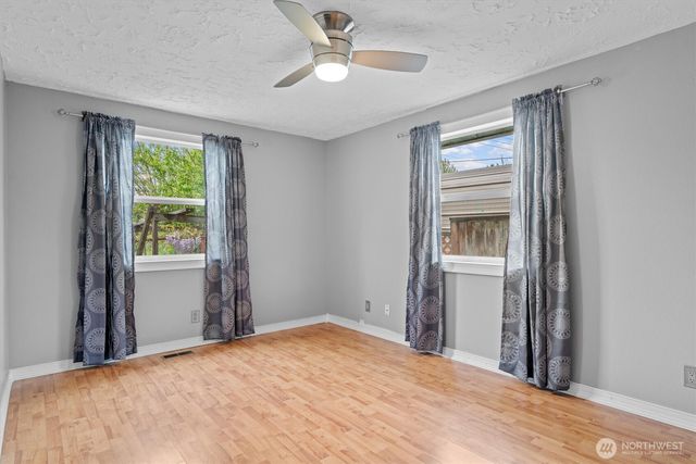 9505 NW 21st Avenue, Vancouver, WA 98665