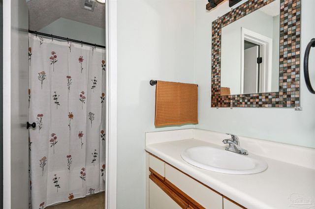 7150 Plantation Rd 122, Pensacola, FL 32504