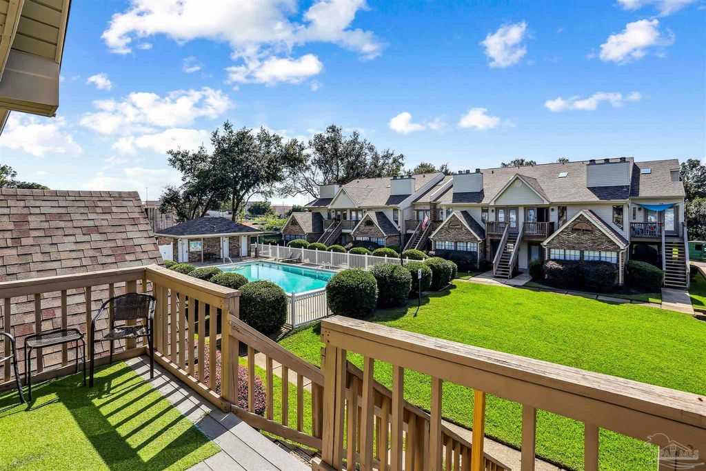 7150 Plantation Rd 122, Pensacola, FL 32504