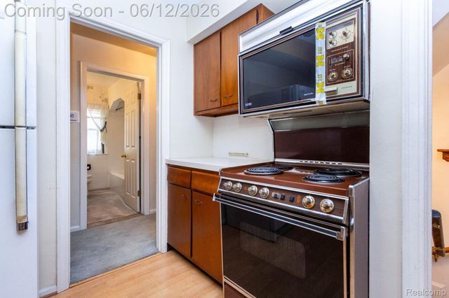 15087 Thomas Avenue, Allen Park, MI 48101