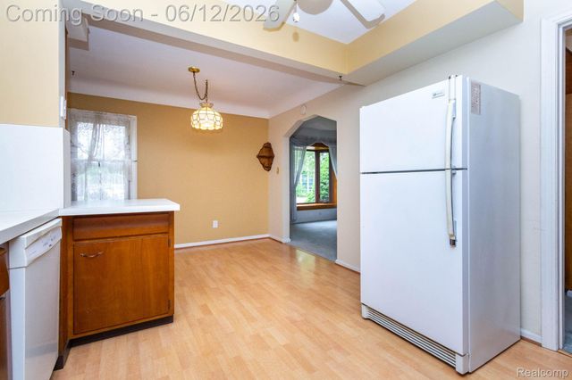 15087 Thomas Avenue, Allen Park, MI 48101