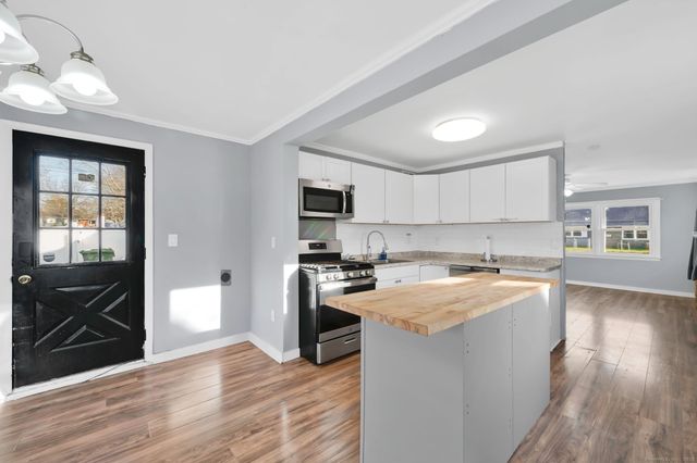 380 Glen Hills Road, Meriden, CT 06451