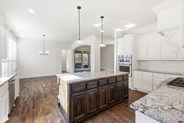 2716 Damsel Madison Lane, Lewisville, TX 75056