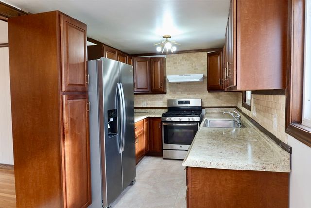 31 Mohawk, Burlington, MA 01803