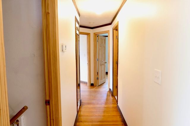 31 Mohawk, Burlington, MA 01803