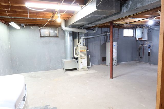 31 Mohawk, Burlington, MA 01803