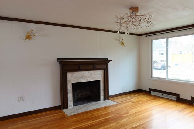 31 Mohawk, Burlington, MA 01803