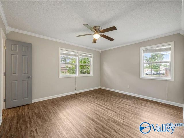 6311 Creighton Avenue NW, Huntsville, AL 35810