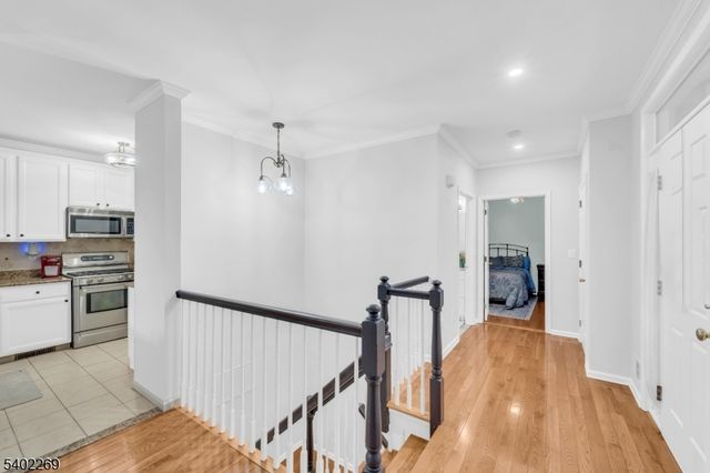 58 Pheasant Run 12, Old Tappan Boro, NJ 07675