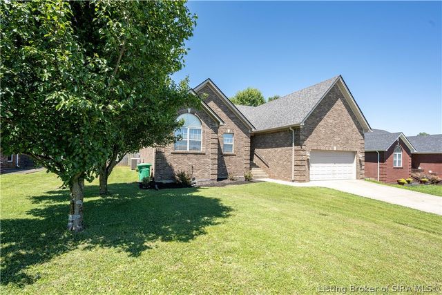 3040 Brookhill Court, Georgetown, IN 47122