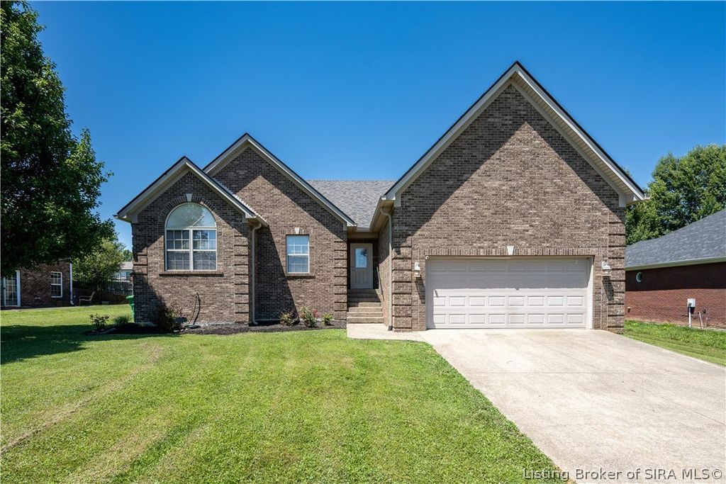 3040 Brookhill Court, Georgetown, IN 47122