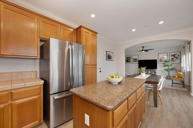 2768 Le Bourget Ln, Lincoln, CA 95648