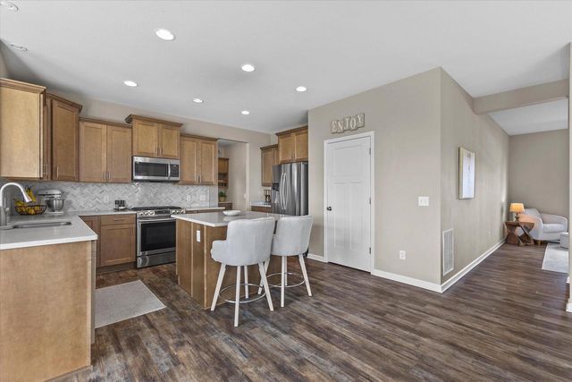 3108 Mineral Springs BOULEVARD, Summit, WI 53066