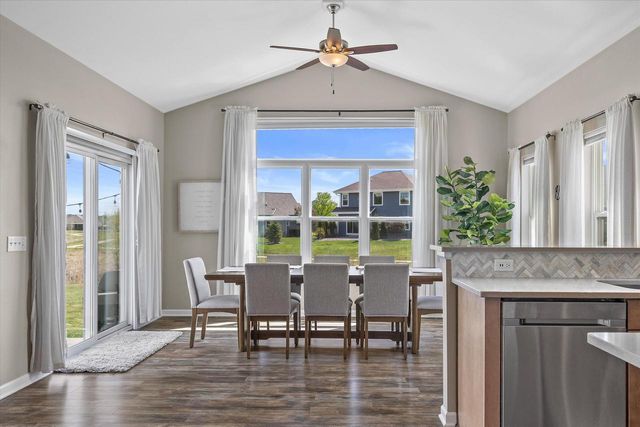 3108 Mineral Springs BOULEVARD, Summit, WI 53066