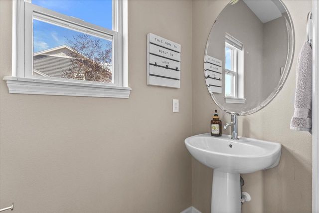 3108 Mineral Springs BOULEVARD, Summit, WI 53066