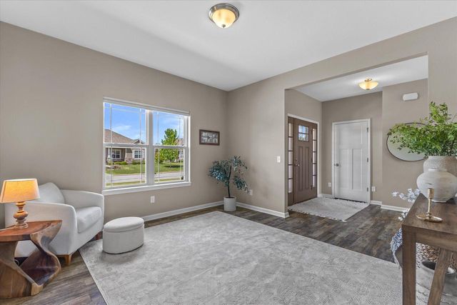 3108 Mineral Springs BOULEVARD, Summit, WI 53066