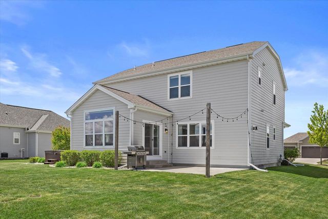 3108 Mineral Springs BOULEVARD, Summit, WI 53066
