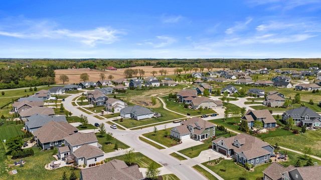 3108 Mineral Springs BOULEVARD, Summit, WI 53066