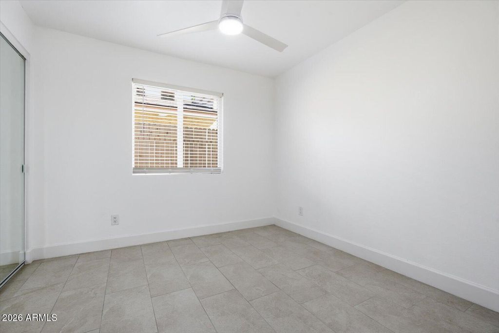 Image 12 of property listing at 619 E Jensen Street 58, Mesa, AZ 85203