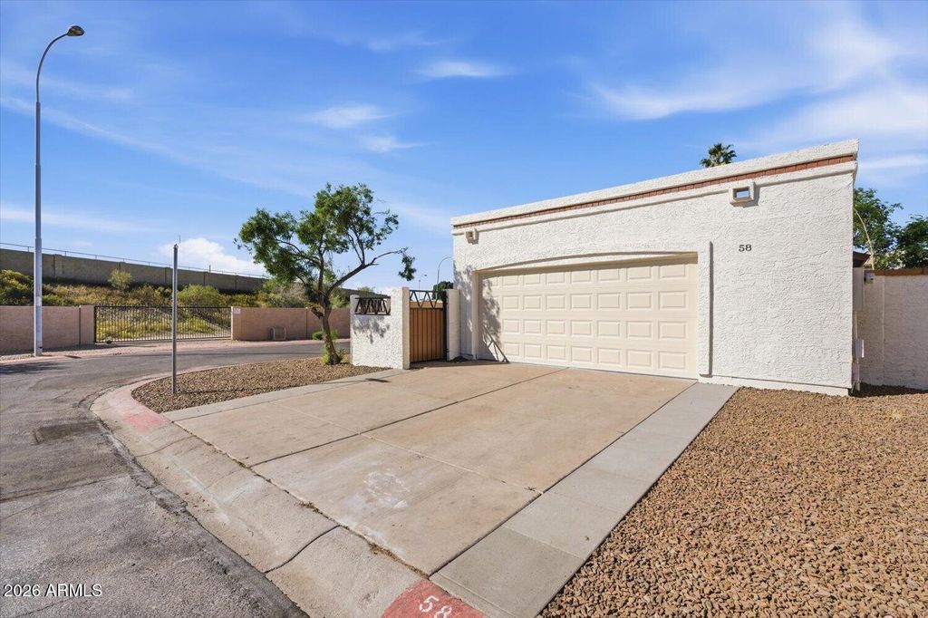 Image 21 of property listing at 619 E Jensen Street 58, Mesa, AZ 85203