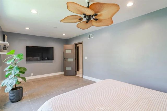 17180 Ballinger Street, Northridge, CA 91325