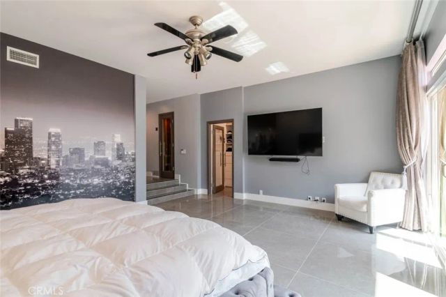 17180 Ballinger Street, Northridge, CA 91325