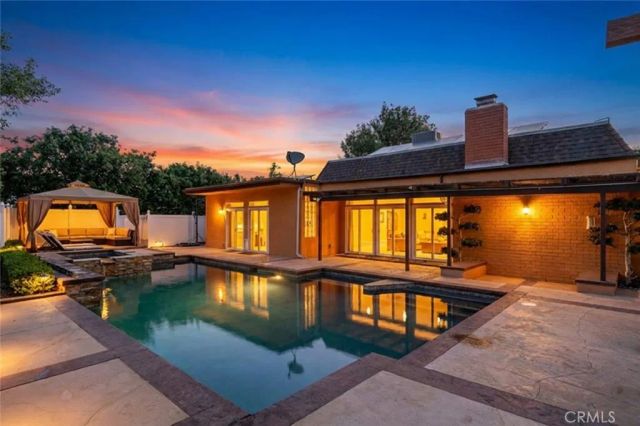 17180 Ballinger Street, Northridge, CA 91325