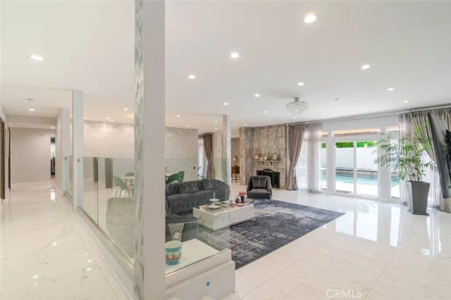 17180 Ballinger Street, Northridge, CA 91325