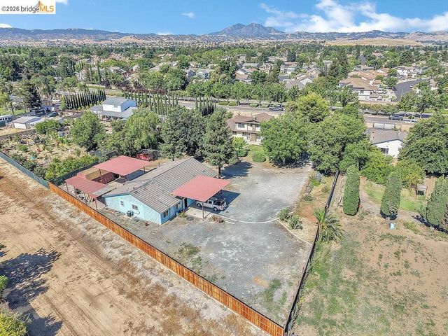 1140 Fairview Ave, Brentwood, CA 94513