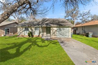 2016 Nevada Street, San Marcos, TX 78666