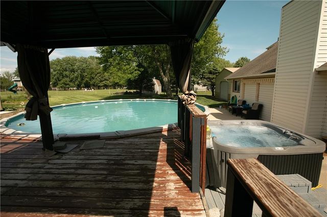 202 Howard Road, Trimble, MO 64492