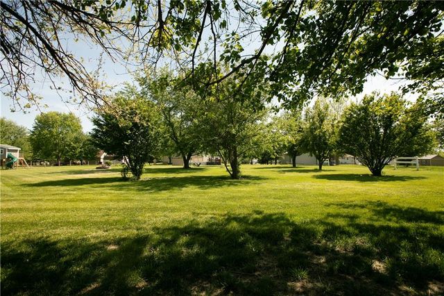 202 Howard Road, Trimble, MO 64492