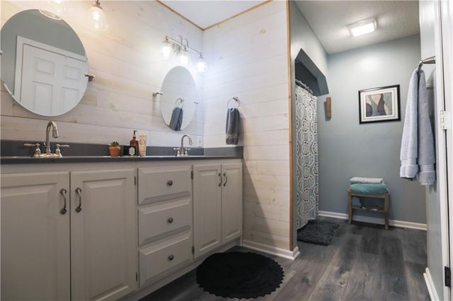 202 Howard Road, Trimble, MO 64492
