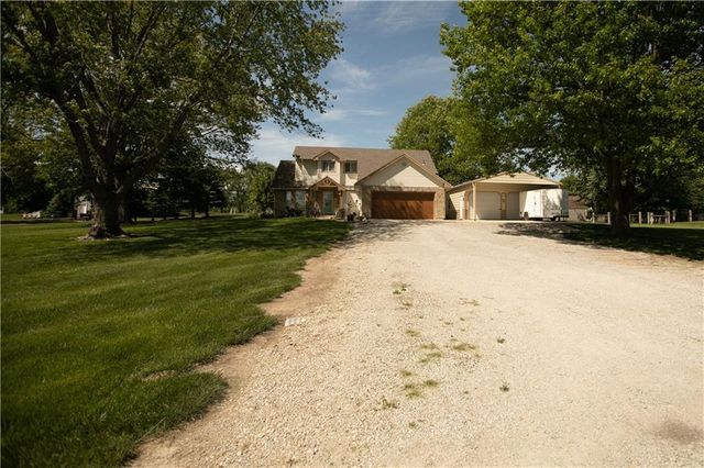 202 Howard Road, Trimble, MO 64492