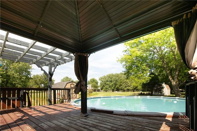 202 Howard Road, Trimble, MO 64492