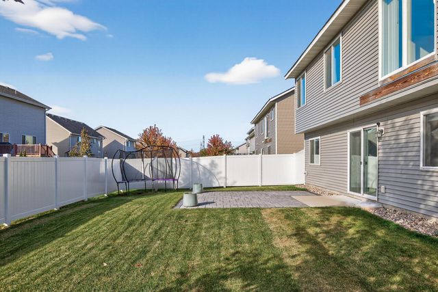1704 Wilking Way, Shakopee, MN 55379