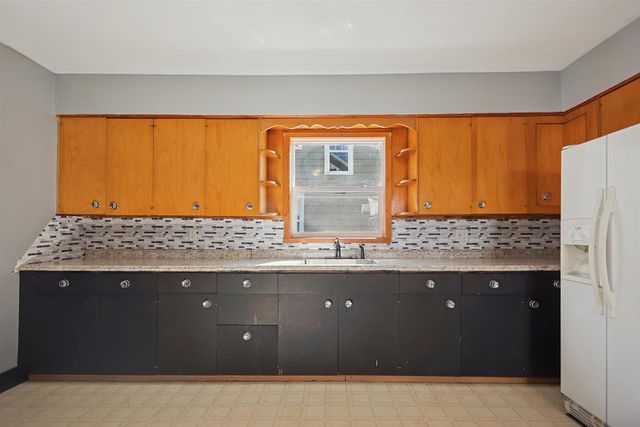 719 UNION STREET, Stevens Point, WI 54481